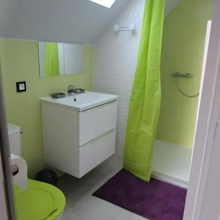 Le De La Butte Holiday home *